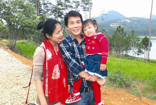 Trần Bảo Minh cùng gia đình nhỏ