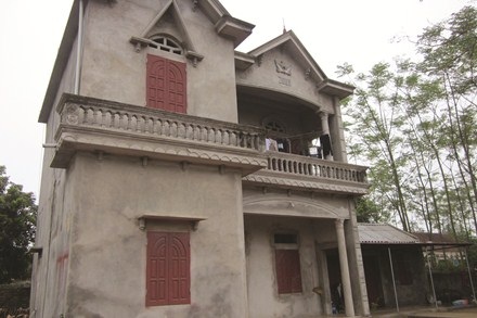 Nhiều phụ nữ đi xét nghiệm HIV sau ngày xử án nghịch tử giết mẹ - 1 Ngôi nhà của nghịch tử giết mẹ.