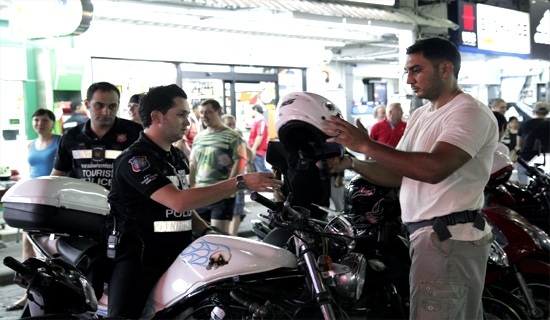 Gần đây khách du lịch nước ngoài đi xích lô ở Hà Nội liên tục bị hét giá (Ảnh minh họa).