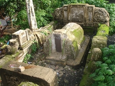 Ngôi mộ khi chưa khai quật