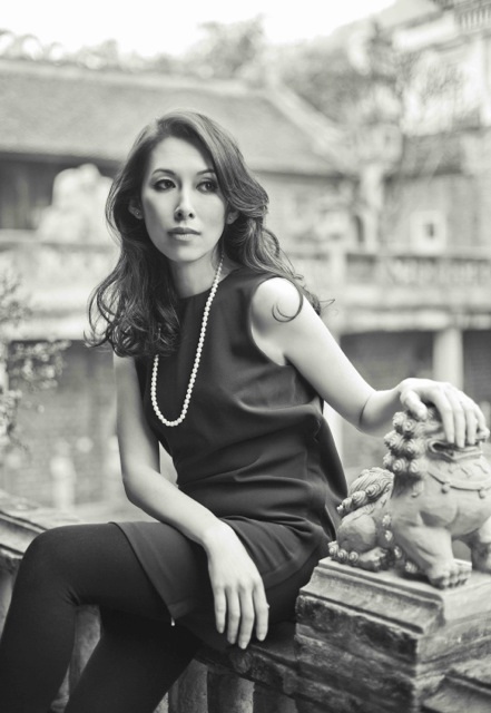 Họa sĩ Thành Chương: Tôi sẽ hiến tặng Việt phủ - 2 Chị Ngô Hương, vợ họa sĩ Thành Chương: Lúc nào tôi cũng lo lắng