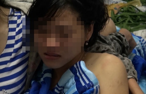 Nữ sinh được giải cứu.