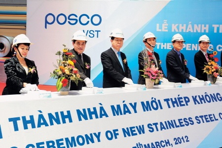 Nguy cơ bị dồn vào “cửa tử”, gần 50 DN cầu cứu Bộ trưởng - 2 Nhà máy của Posco VST mới cán thử từ cuối năm 2012 và hiện chưa đáp ứng đầy đủ nhu cầu trong nước