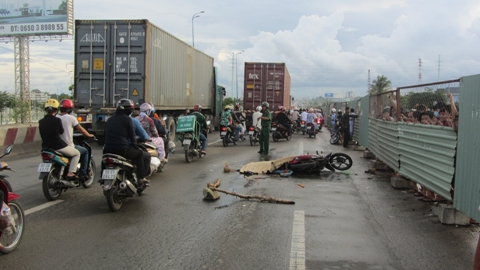 Hiện trường vụ tai nạn xảy ra vào chiều ngày 2/6/2013 (ảnh: N.D)