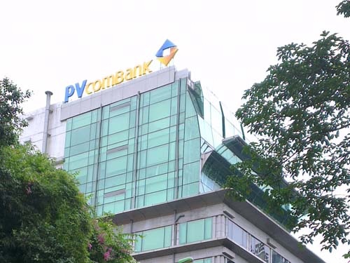 Bảng hiệu của ngân hàng mới sau hợp nhất đã xuất hiện tại Hà Nội