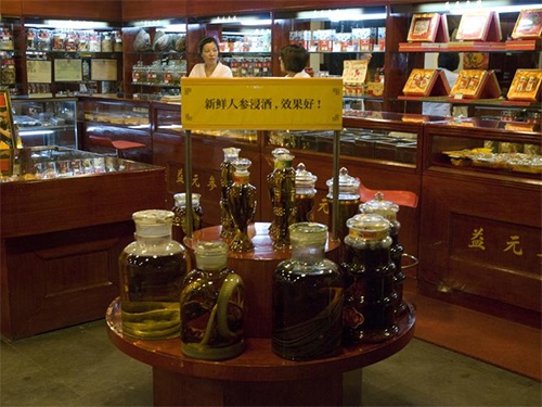 Rắn ngâm rượu 3 tháng “sống dậy” cắn người - 1 Rắn ngâm rượu 3 tháng “sống dậy” cắn người