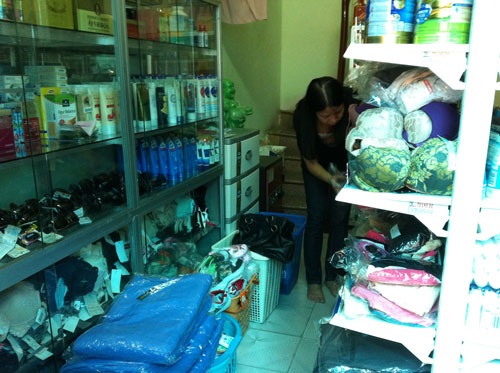 Một shop bán hàng xách tay tại TP Hà Nội