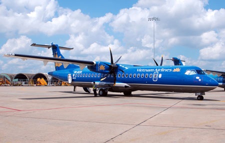 Thi hài Đại tướng được đưa về quê bằng chuyên cơ - 1 Chuyên cơ ATR72 của Vietnam Airlines
