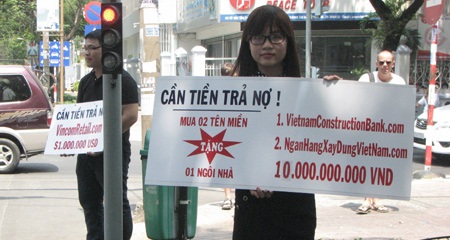 Tên miền giả danh đại gia triệu đô bán dạo vỉa hè - 3 Bán rao, hay chiêu bẩn gây sức ép với các DN, doanh nhân bị mạo danh?