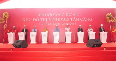 Vingroup khởi công siêu dự án khu đô thị Vinhomes Tân Cảng - 1 Hình ảnh nghi lễ bấm nút khởi công dự án