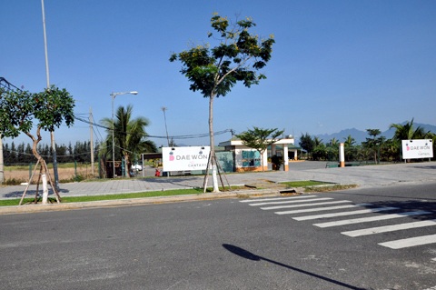 Hàng loạt dự án ven biển đầu tư “bánh vẽ” hàng trăm triệu đô bỏ hoang từ nhiều năm nay.