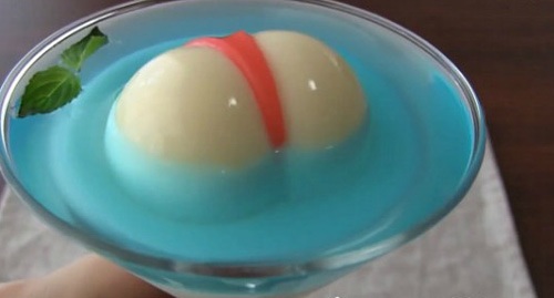 Ăn kiểu sexy đến dân chơi cũng đỏ mặt