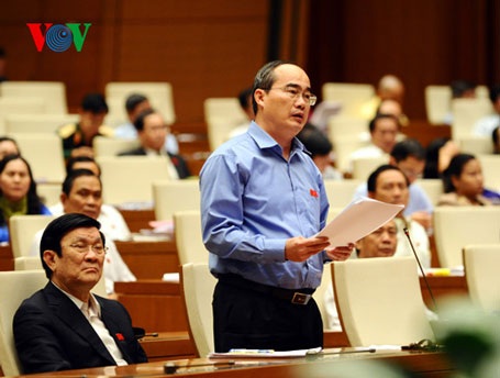 Chủ tịch Ủy ban TƯ MTTQ Việt Nam Nguyễn Thiện Nhân phát biểu tại phiên họp ngày 30/10 (Ảnh: Q.T)