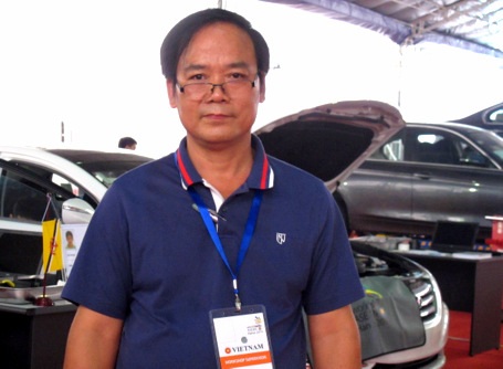 Ông Lê Việt Thắng - chuyên gia hỗ trợ kỹ thuật nghề
ô tô