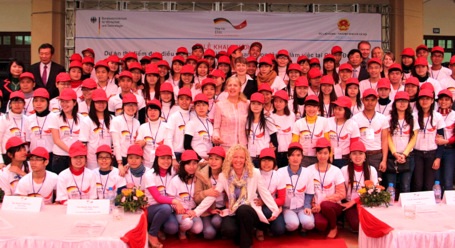 Các ứng viên được lựa chọn cho chương trình đào tạo điều dưỡng viên 