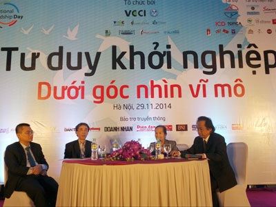 Về Việt Nam khởi nghiệp, tại sao không? - 1 Các diễn giả thảo luận tại sự kiện IFD 2014