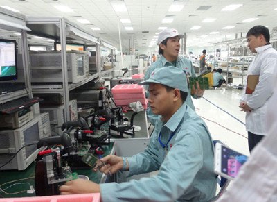 TPHCM: Vượt chỉ tiêu trong tạo việc làm cho lao động - 1 TPHCM: Vượt chỉ tiêu trong tạo việc làm cho lao động