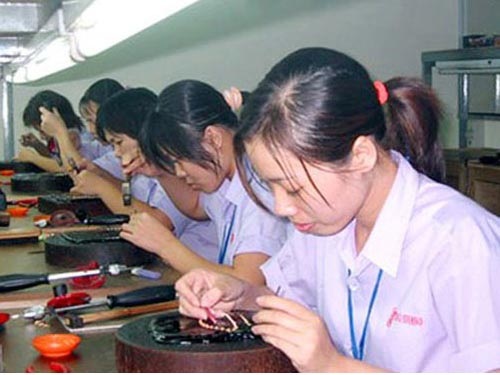 “Nếu đi làm ngày lễ, em được trả lương bao nhiêu?”