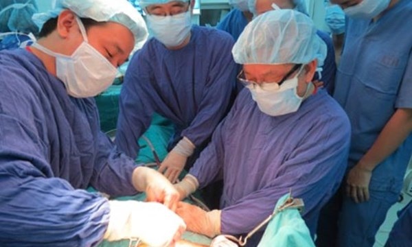 Khi nhân viên y tế chê bảo hiểm nghề nghiệp