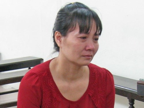 Tự nhận là Phó Tổng biên tập một tờ báo để lừa đảo - 1 Hoàng Thị Hường tại phiên tòa