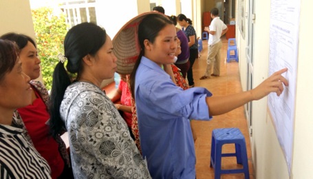 Đa số lao động phường Long Biên tới tìm việc là nữ giới, tuổi từ 40-50.