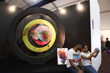 Sự xuất hiện thân thiện của thành viên hoàng gia và lãnh đạo chính phủ liên bang trong các sự kiện.