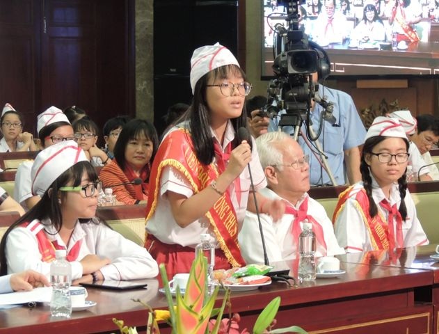 Trò lo ngại học Sử “chay”, yếu kỹ năng ứng xử - 1 Nhiều học trò chia sẻ việc dạy học môn Sử còn khô khan, không hấp dẫn