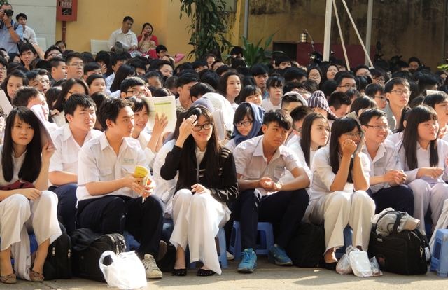 TPHCM: Chuyên đề về đồng tính vào trường học - 2 Học sinh quan tâm về LGBT, vấn đề còn được xem là nhạy cảm