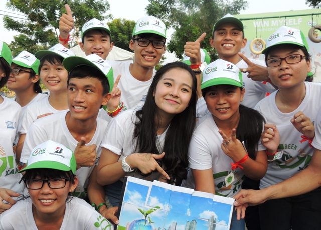 Và diễn viên Tam Triều Dâng cũng tham gia hoạt động này