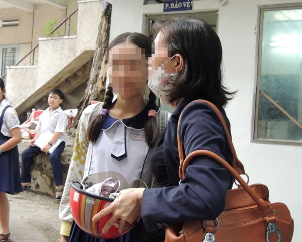 Được bao bọc quá mức, trẻ càng trở nên yếu ớt - 1 Được bao bọc quá mức, trẻ càng trở nên yếu ớt
