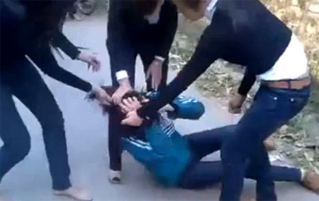 Giật mình học trò chào nhau bằng… chửi thề, nói bậy - 1 Giật mình học trò chào nhau bằng… chửi thề, nói bậy