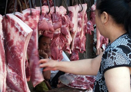 Từ 3/9: Thịt sống phải bán ngay trong 8 giờ - 1 Thông tư 33 có những quy định rất ngắn về thời gian bán thịt sau khi giết mổ.