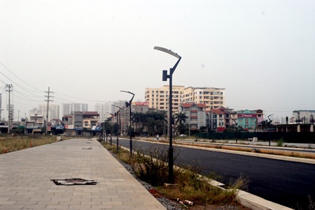 Siêu đô thị hoang tàn giữa lòng thủ đô - 5 Với một số hạ tầng dang dở, không biết khi nào mới được hoàn thiện