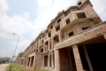 Đủ chiêu bán nhà thời bong bóng vỡ