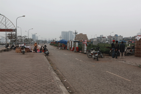 Khu đô thị hoang biến thành chợ chim, cây cảnh - 1 Khu đô thị hoang biến thành chợ chim, cây cảnh