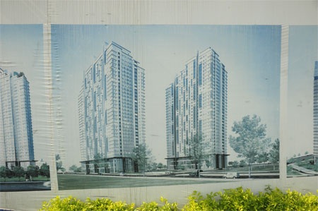 Hoang tàn dự án tòa tháp cao nhất Việt Nam - 3 Được PVN chuyển giao cho PVC, nhưng gần hai năm nay công trường gần như bỏ hoang