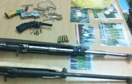 Những khẩu súng tự chế của Duy bị cơ quan công an thu giữ