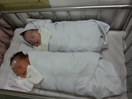 Hai trẻ bị bỏ rơi và chuyện cả làng đòi xử mẹ kế độc ác - 1 Cháu Đức Anh được nuôi dưỡng cùng một bé gái bị bỏ rơi khác