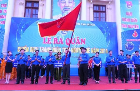 Ra quân chiến dịch tình nguyện Hè 2014 - 1 Lễ ra quân tình nguyện hè 2014