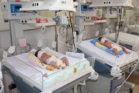 Bệnh viện Sản Nhi Quảng Ninh chính thức đi vào hoạt động - 3 Những bệnh nhân sản nhi đầu tiên của bệnh viện