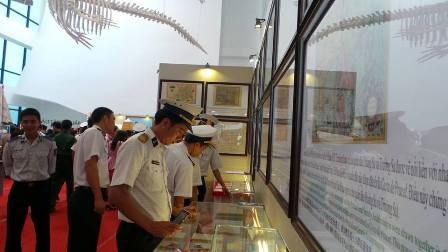 Hơn 1.000 lượt người dự triển lãm tư liệu Trường Sa và Hoàng Sa - 3 Triển lãm thu hút nhiều lực lượng của nhiều ban ngành và người dân đến tham dự