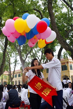 Phút ngẩn ngơ của học sinh trường Chu Văn An - 3 Phút ngẩn ngơ của học sinh trường Chu Văn An - 3