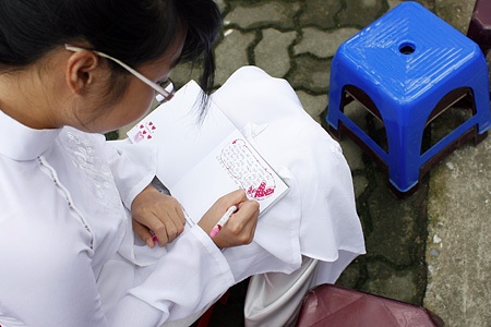 Phút ngẩn ngơ của học sinh trường Chu Văn An - 13 Phút ngẩn ngơ của học sinh trường Chu Văn An - 13