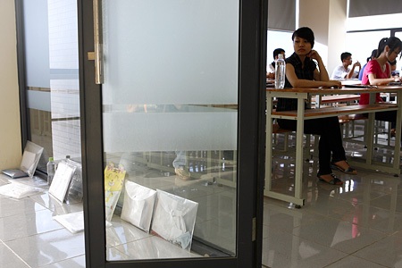 Hình ảnh ngày thi đại học đầu tiên - 11 Hình ảnh ngày thi đại học đầu tiên - 11