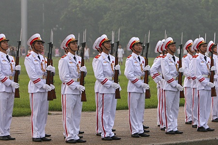 Nghiêm trang lễ chào cờ trên quảng trường Ba Đình - 11 Nghiêm trang lễ chào cờ trên quảng trường Ba Đình - 11