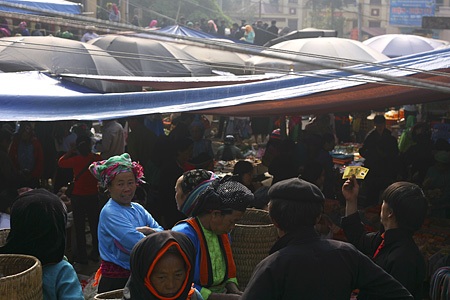 Chợ Đồng Văn mới - sân khấu lạnh lẽo - 7 Chợ Đồng Văn mới - sân khấu lạnh lẽo - 7