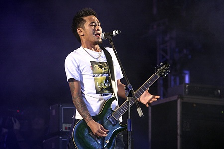 Rock Storm 2011 - Không có bất ngờ... - 1 Rock Storm 2011 - Không có bất ngờ... - 1