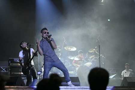 Rock Storm 2011 - Không có bất ngờ... - 4 Rock Storm 2011 - Không có bất ngờ... - 4