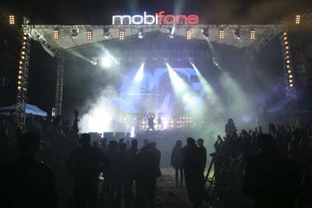 Cuối cùng là nhóm Unlimited của TP HCM.