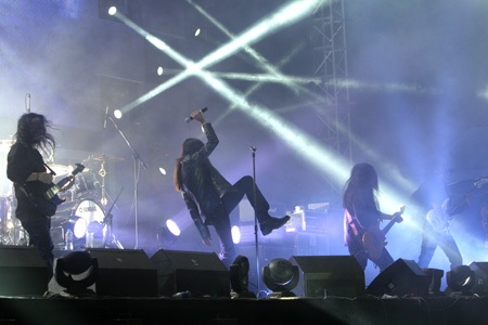 Cuối cùng là nhóm Unlimited của TP HCM.